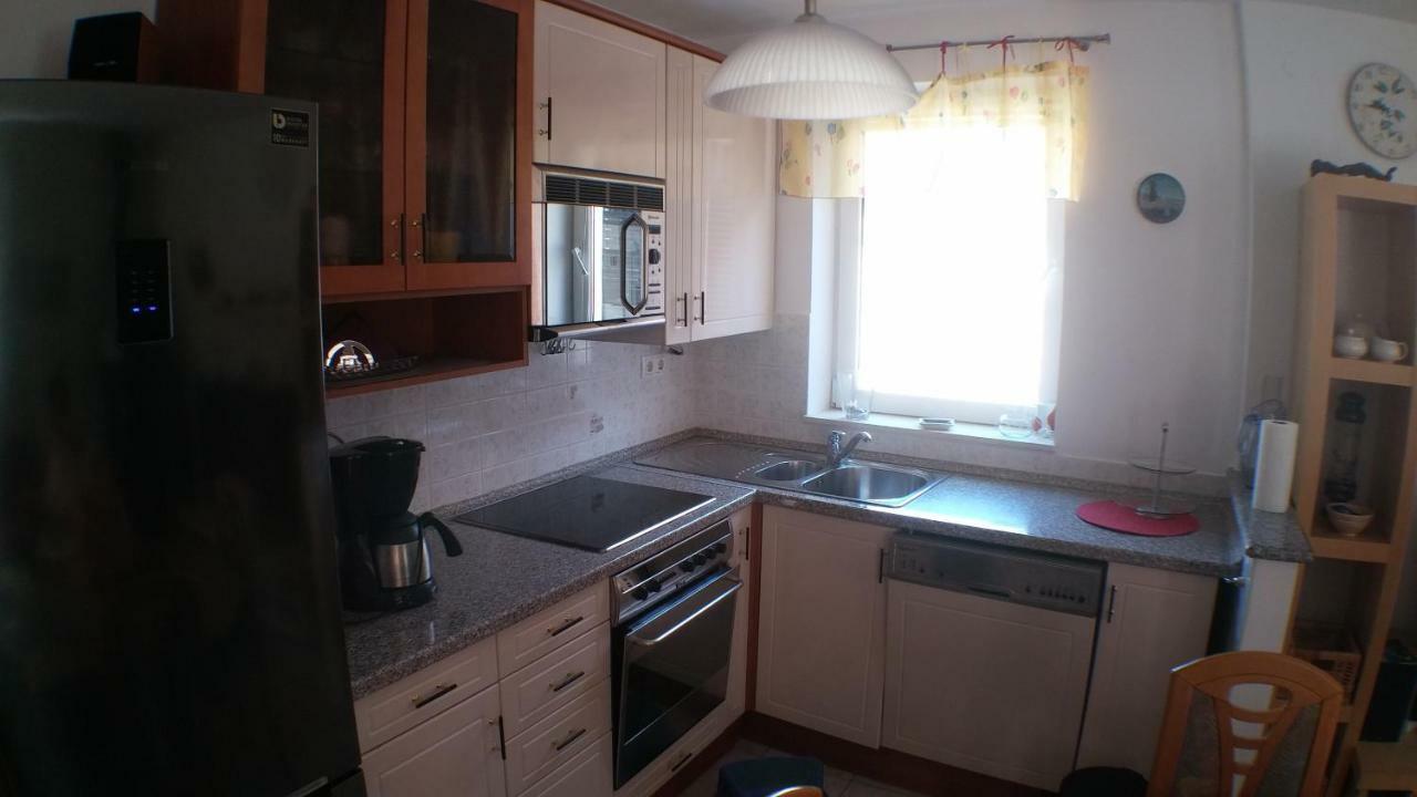 Apartments Iva Und Franka أوميس المظهر الخارجي الصورة